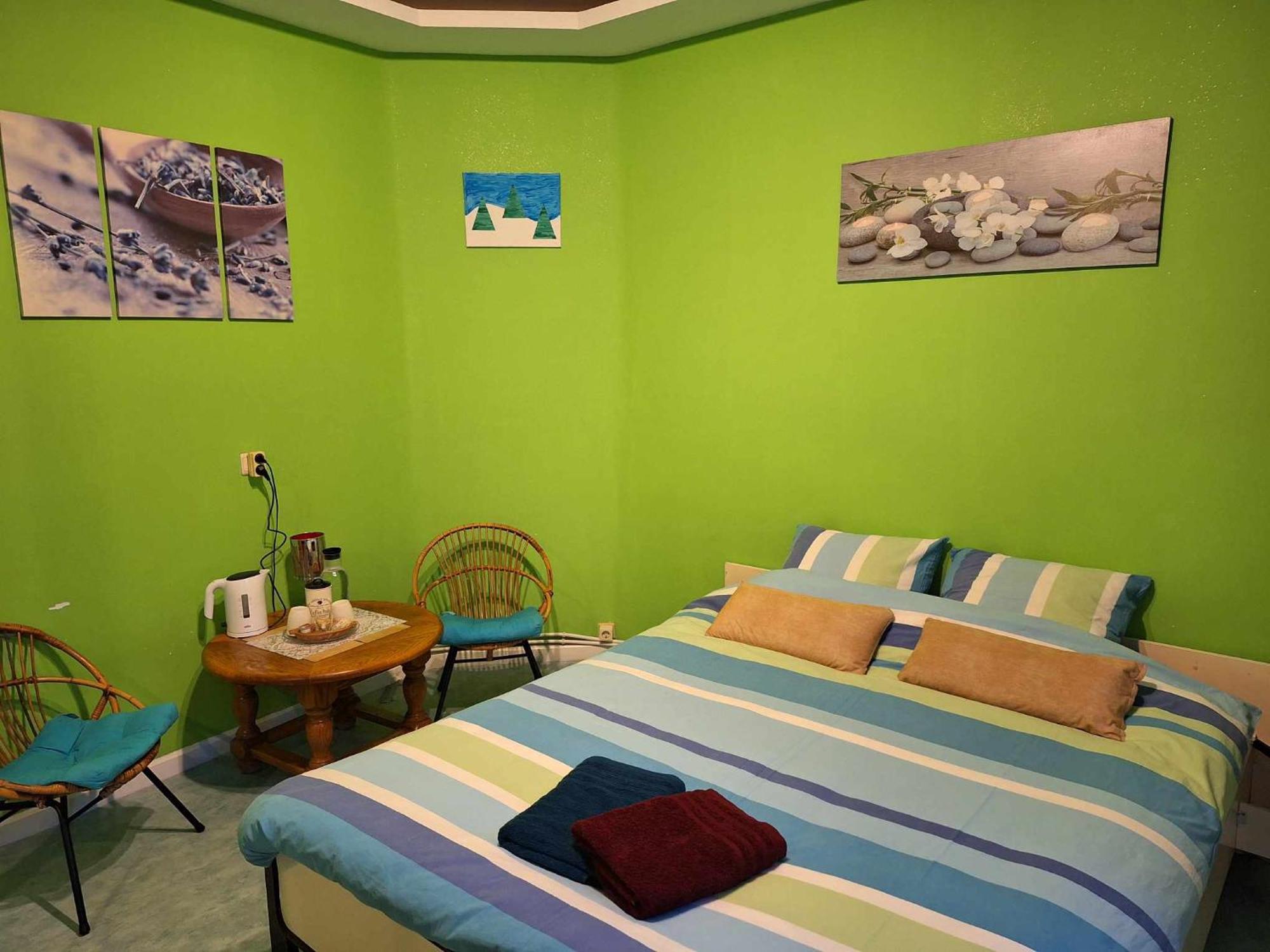 Simpele Slaapkamer Geraardsbergen Buitenkant foto